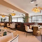 Hotel Aubamar Bali 4*