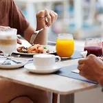 Aubamar Bali Hotel 4*