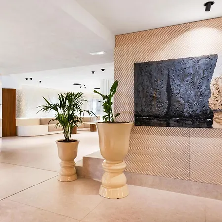 Aubamar Bali Hotel 4*