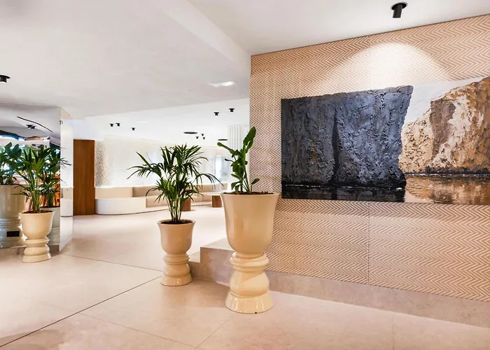 Aubamar Bali Hotel 4*