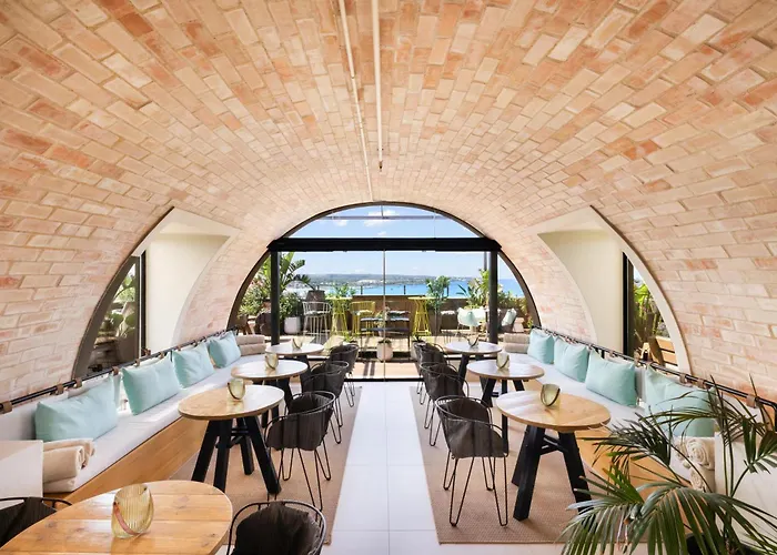 Aubamar Bali Hotel 4*